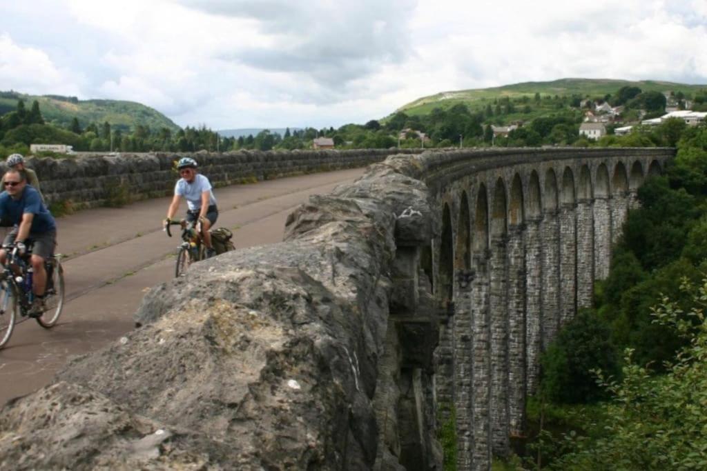 Viaduct View - Cefn Coed Apartment Merthyr Tydfil Luaran gambar